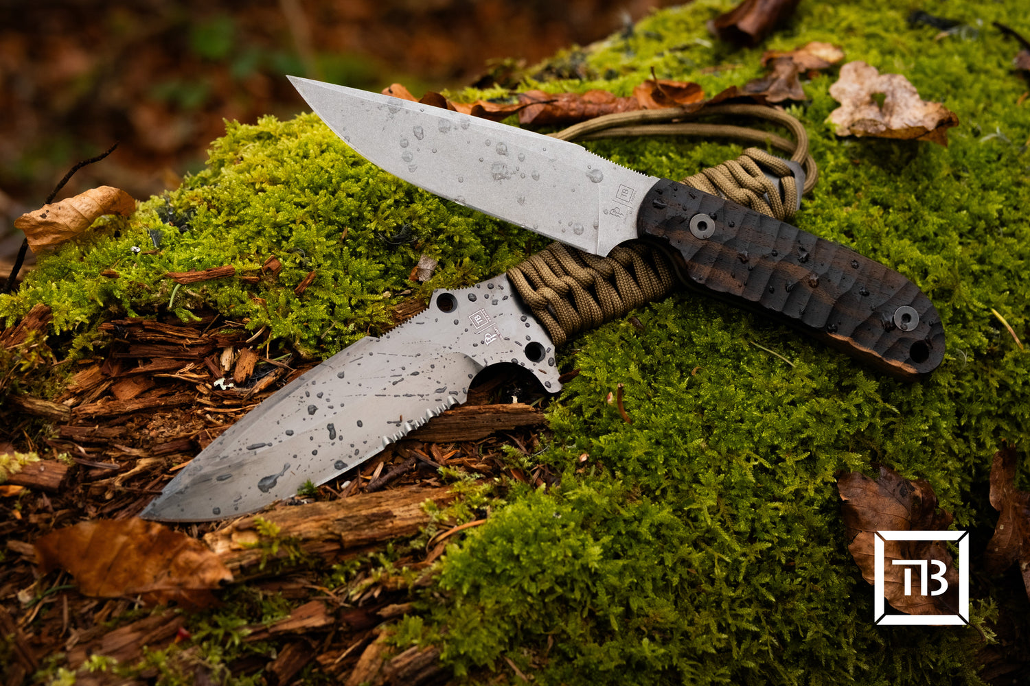 C.A.C.® vs Maraudeur® : Choisir entre couteau pliant tactique & fixe