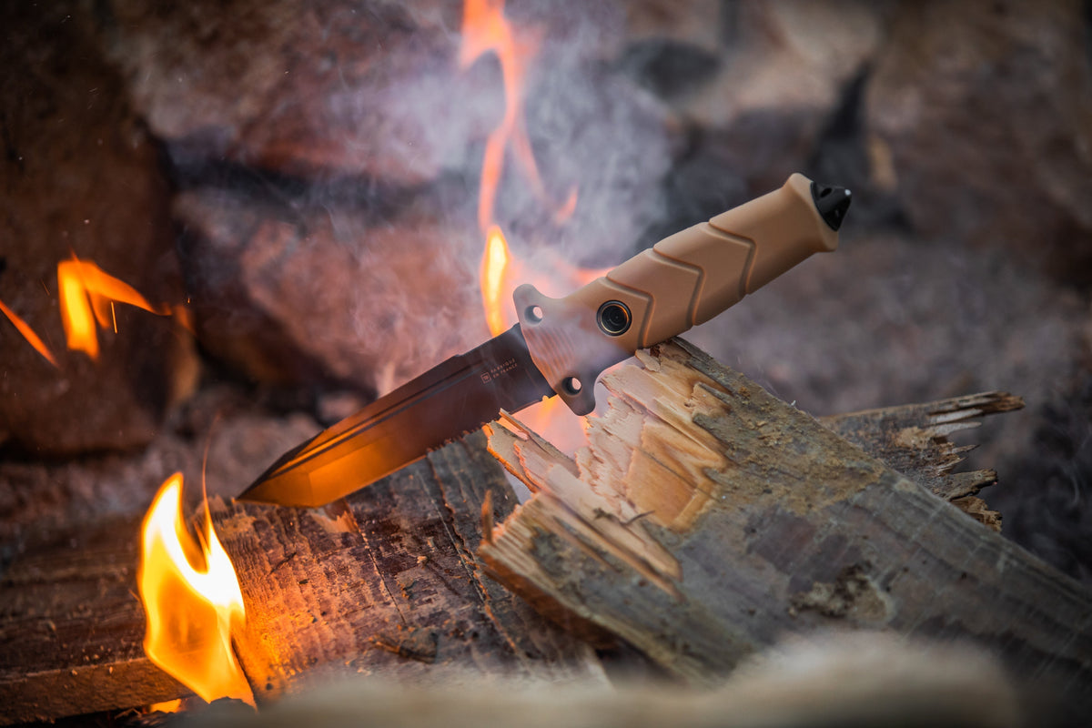 Le Guide Ultime pour allumer un feu avec un Firesteel et un couteau